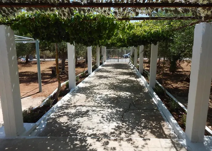 Ninemia Casa de Férias Vromonérion