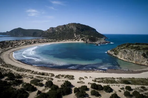 Nyaraló Ninemia Vromonéri